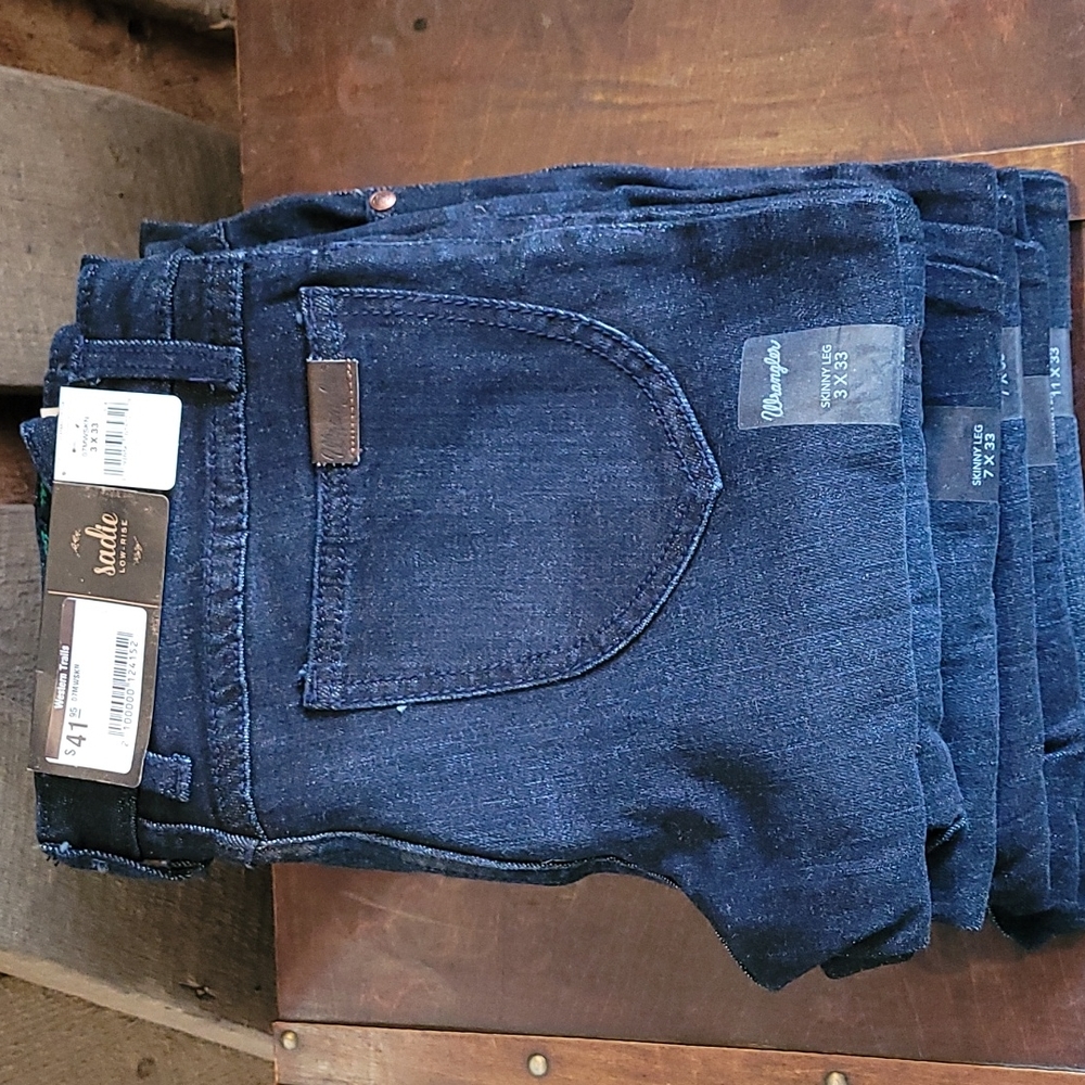 Brand new Wrangler Sadie low- rise skinny.